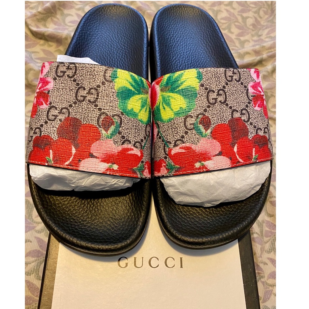 GG Slides (AAA) quality